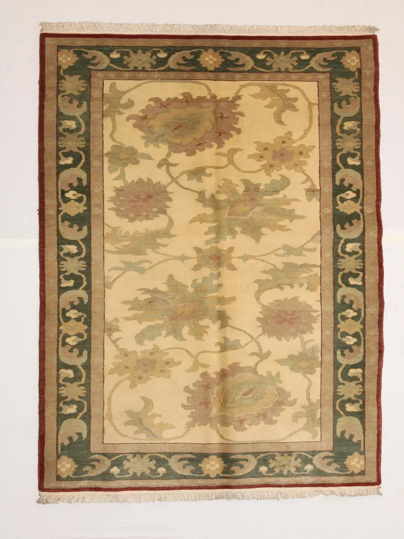 New Persian Agra Carpet 200x133